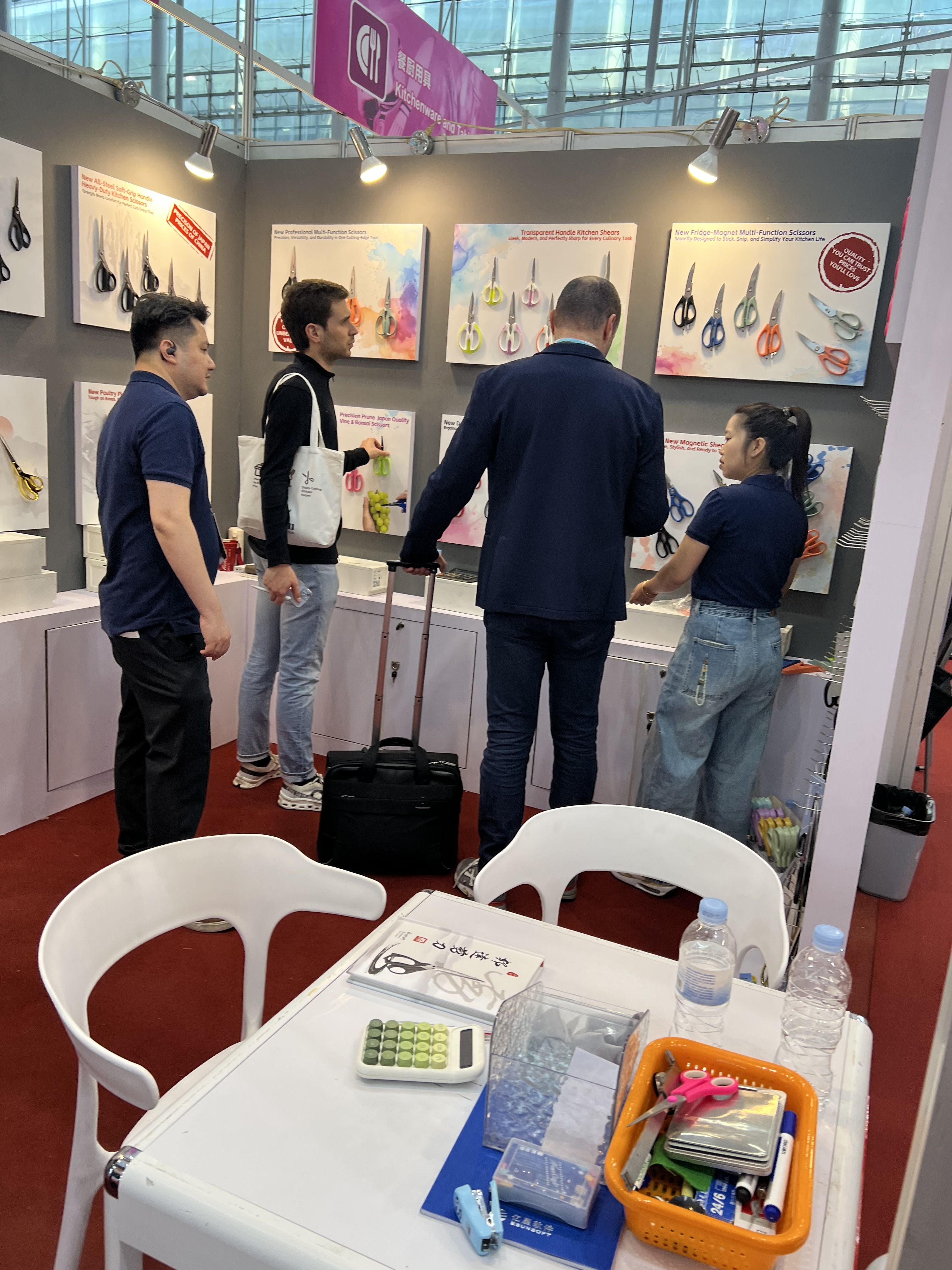 استكشف أدوات المطبخ المعرض لـ Guangzhou: مقص وأدوات مبتكرة