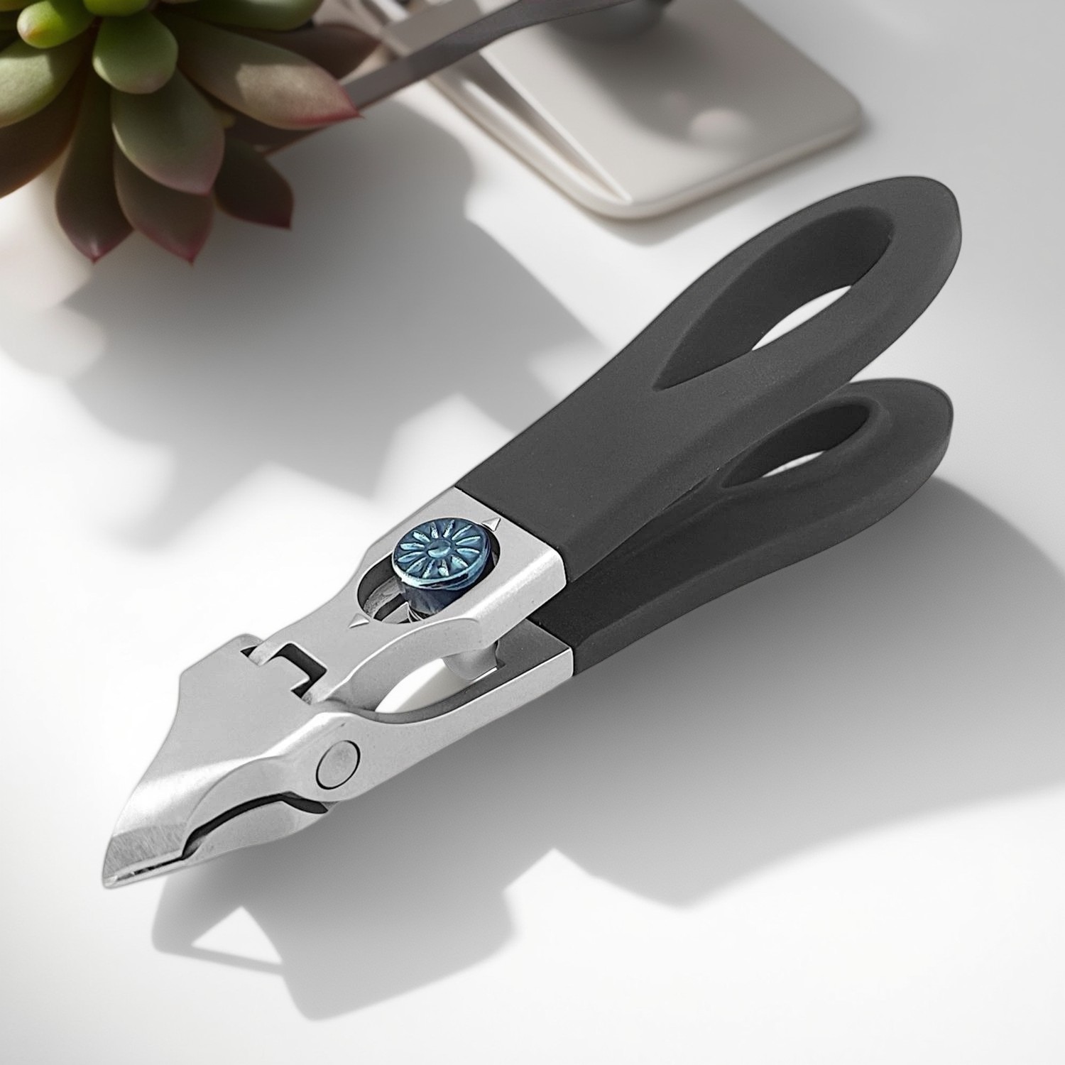 ergonomic nail clipper