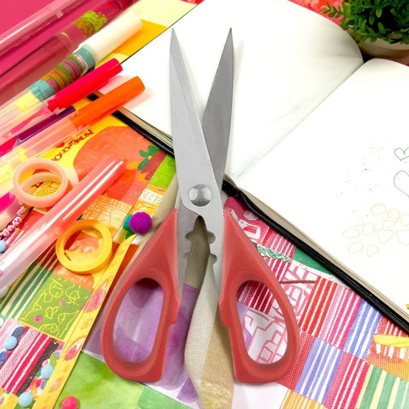 厨房用途的剪刀:精确,风格和多功能性