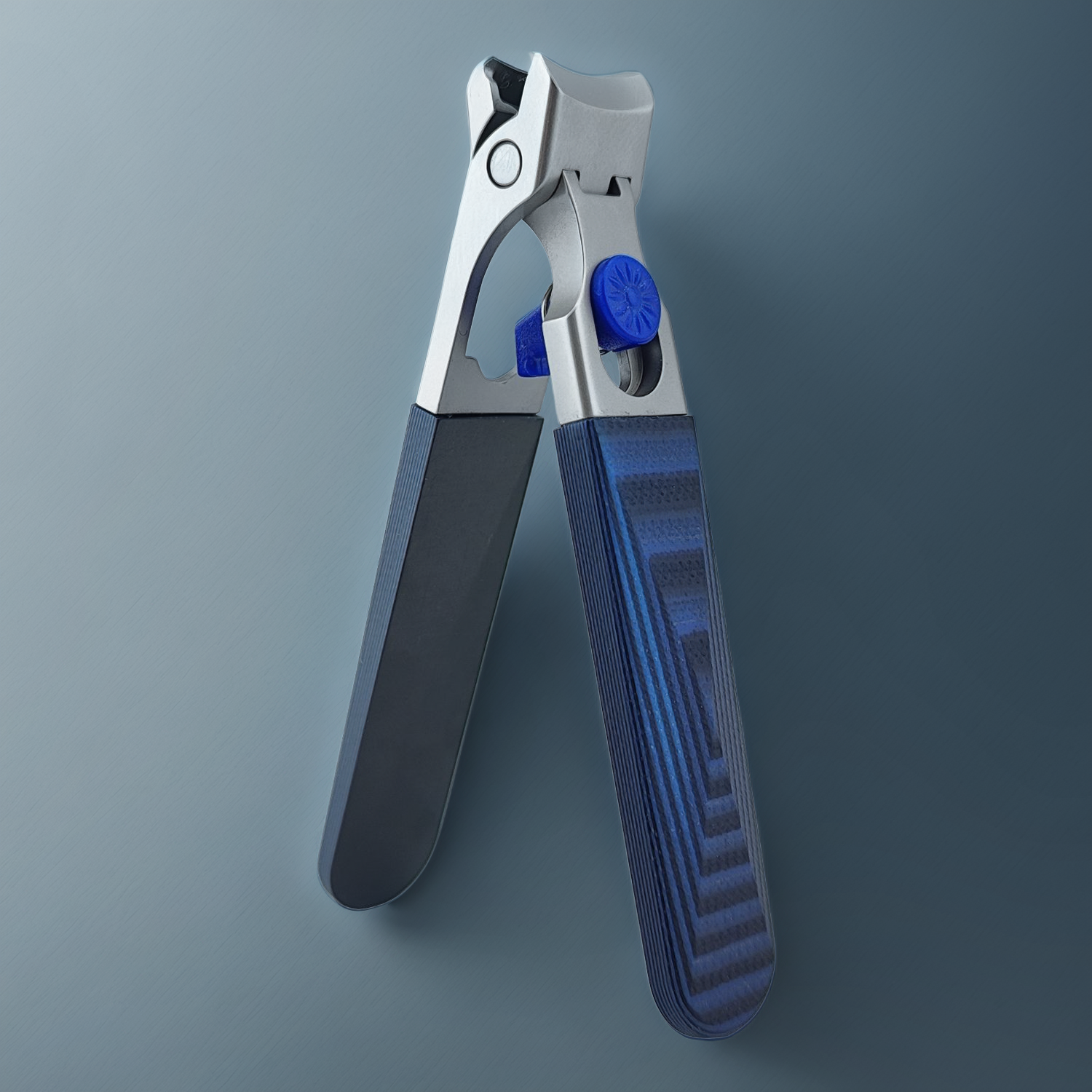 ergonomic nail clipper, travel nail clipper, nail clippers for thick nails