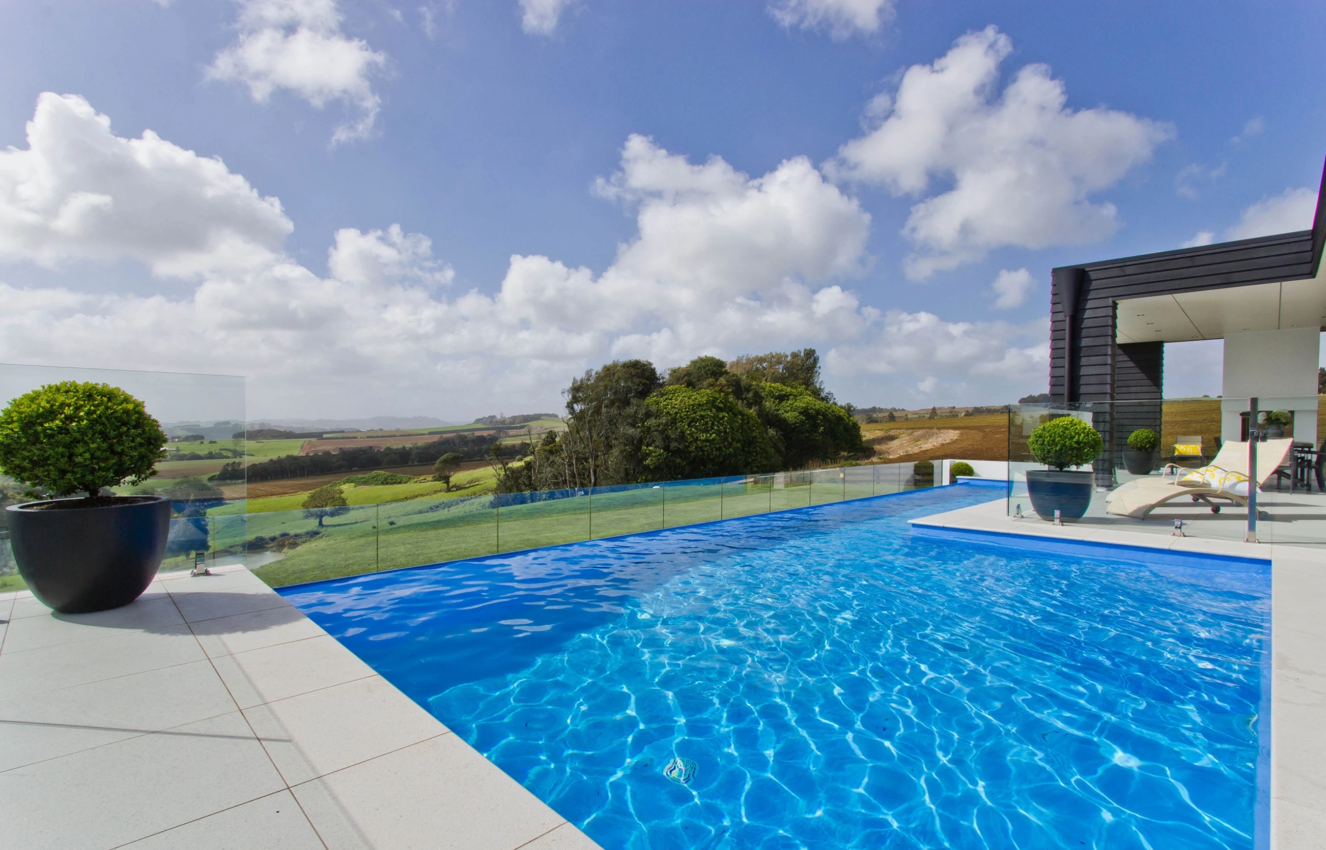 Bonny weekend pool prep checklist and robotic cleaning equipment