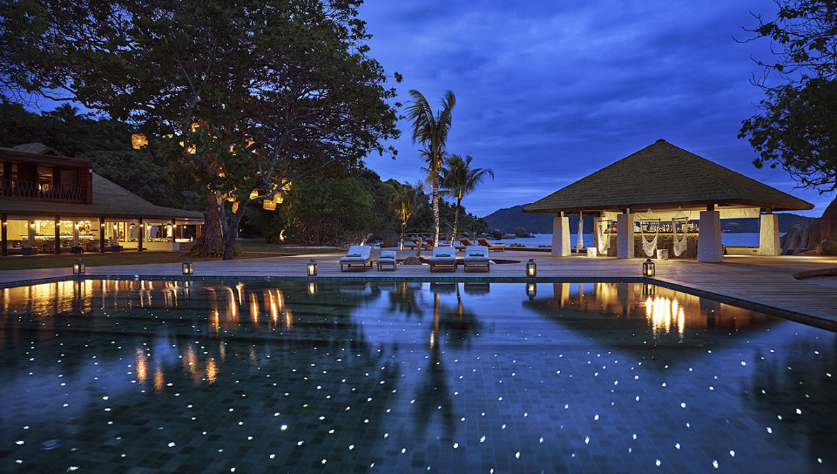 Bonny advanced pool lighting products including RGBW hotel lights, embedded mosaic lights, and floating LED lights