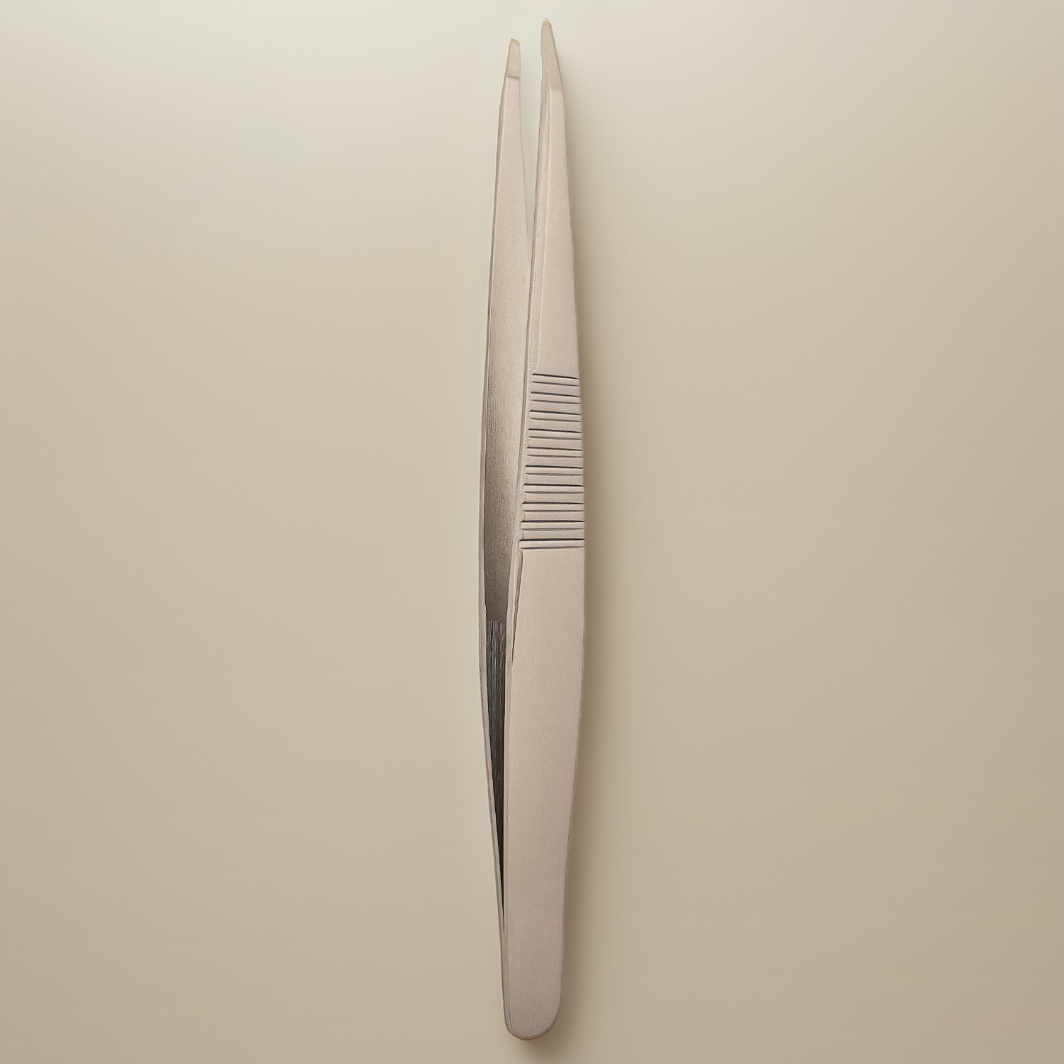 Tweezers Wholesale: Quality Beauty Tools Excellence