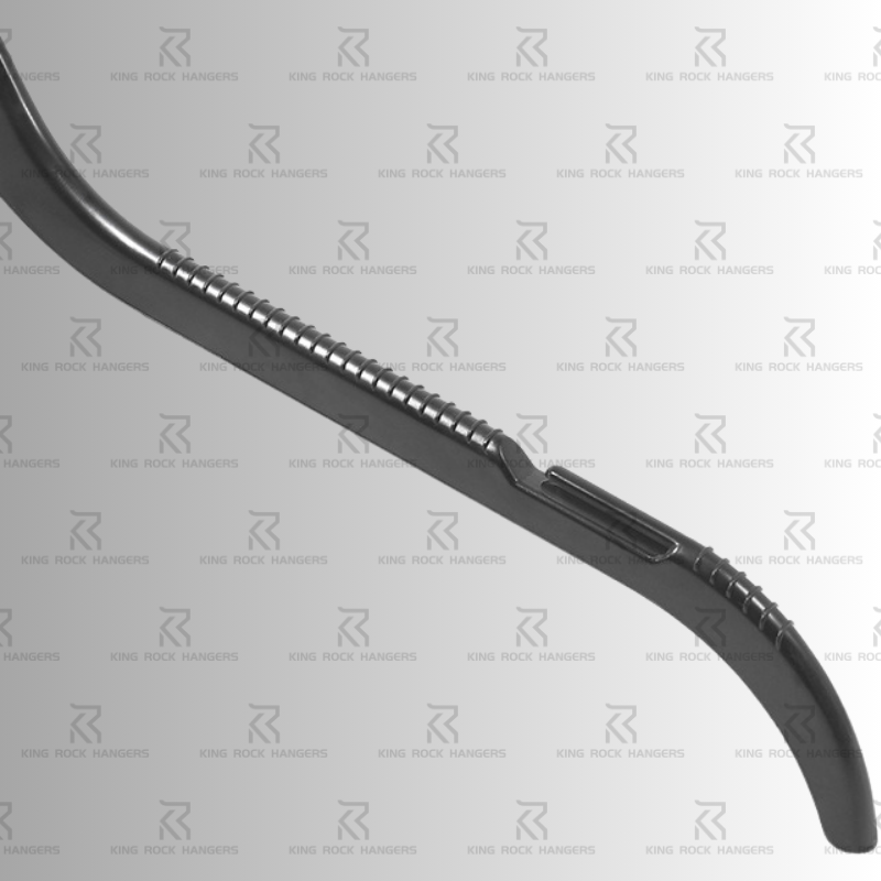 Comparison of double-layered overlapping hanger vs. single-layer hanger. Our 46.5cm hanger provides better support for men's bulky clothing, reducing deformation risk.
