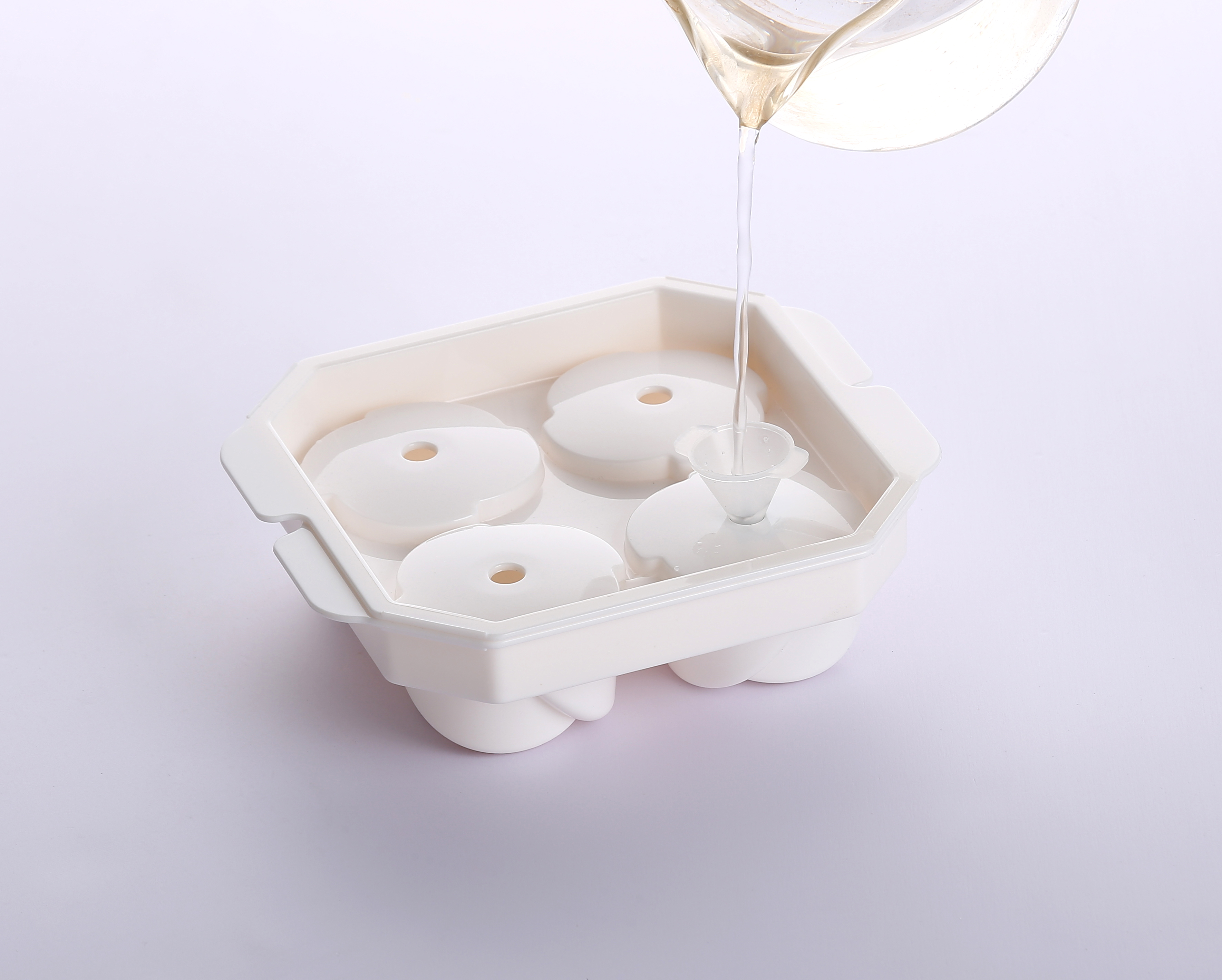 Fabricant de plateau de glace: Élégant Innovation de glace
