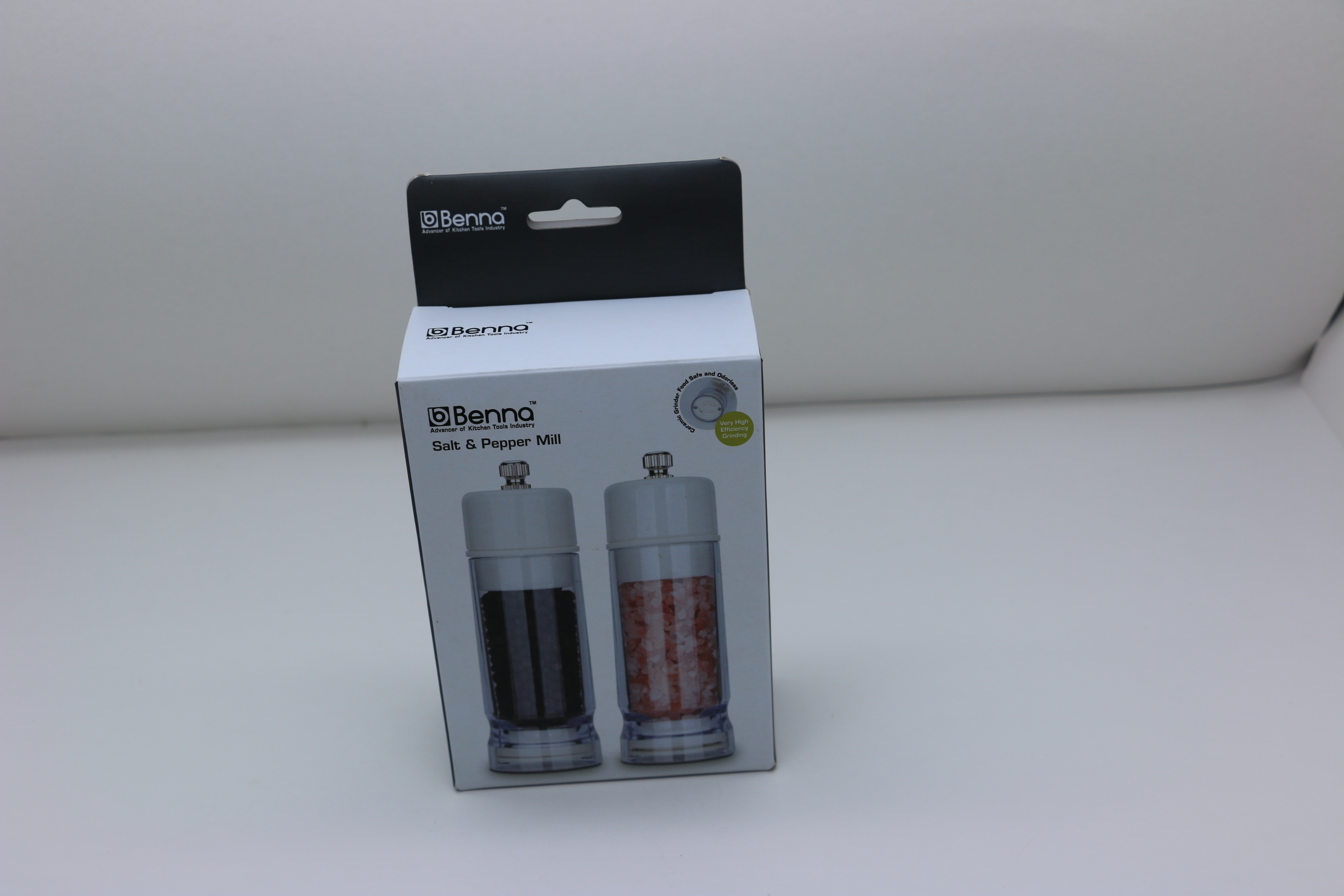 Master Your Culinary Art with Custom Pepper Grinders