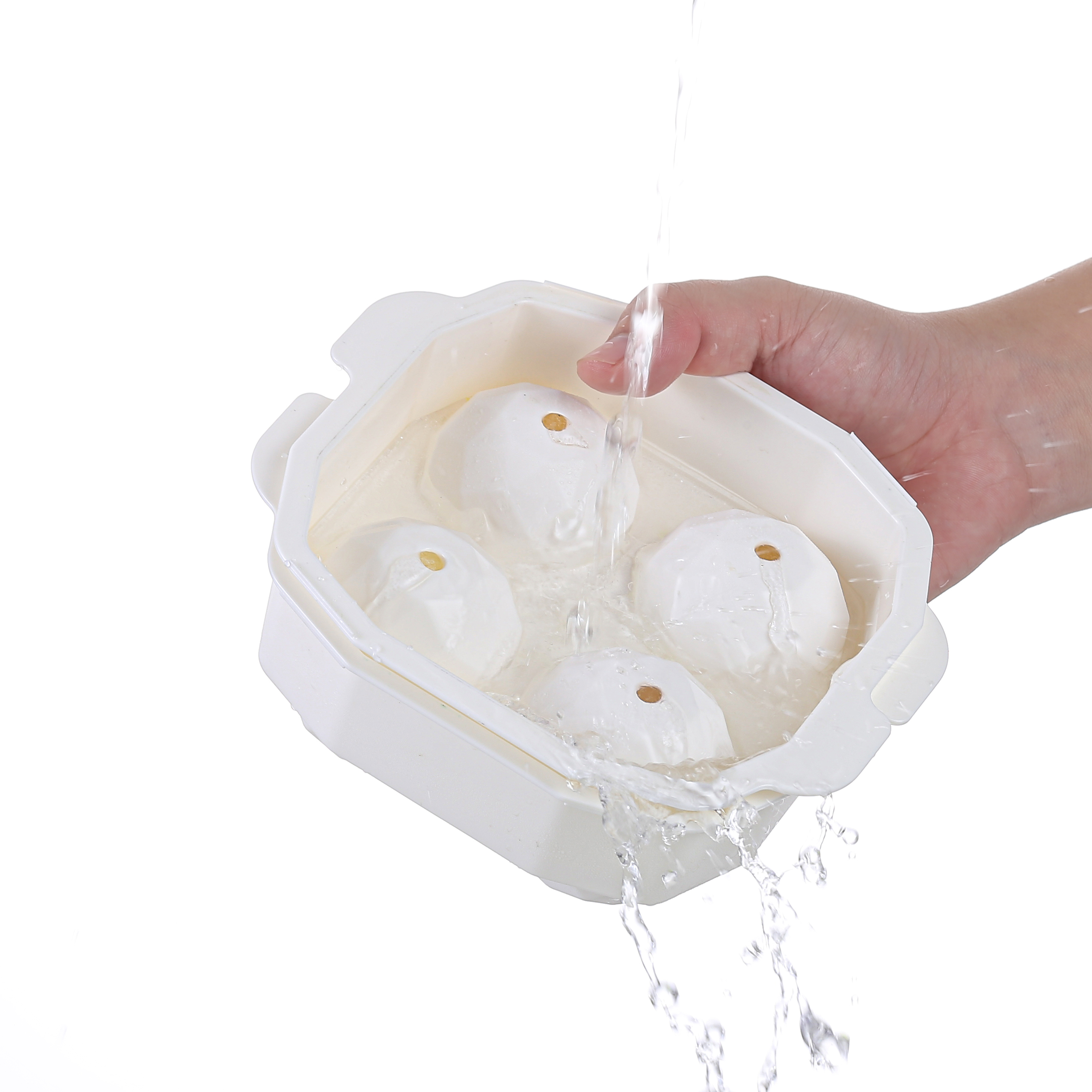 Revolutionizing Ice Tray Manufacturing with Silicone Trays