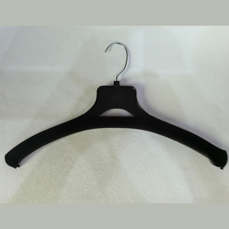 foam sleeve non slip hangers