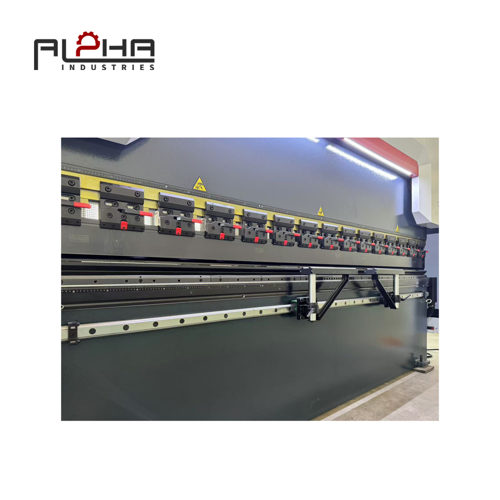 CNC Press Brake Solutions for Mexico’s Automotive Sheet Metal Industry