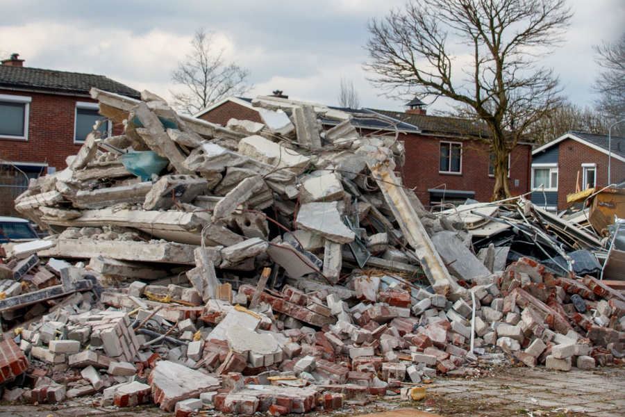 Mixed recycling waste illustrating variable material streams and contamination