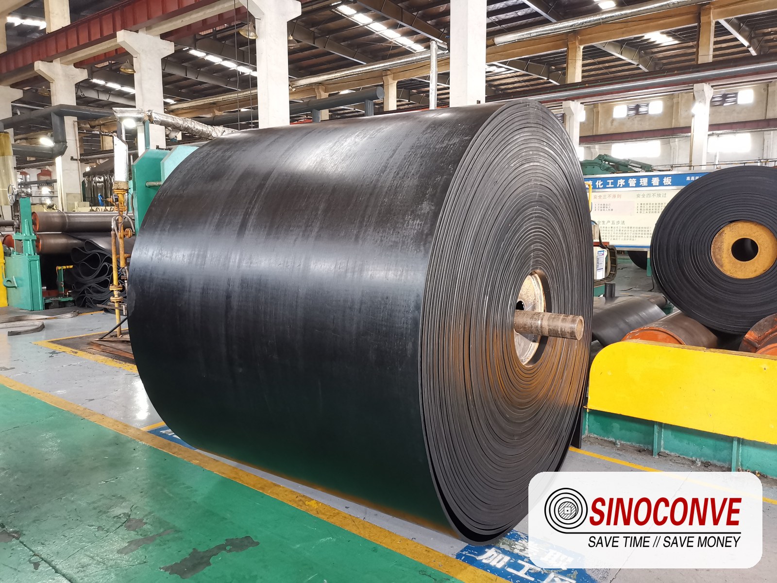 heavy duty conveyor belt roll in the factory